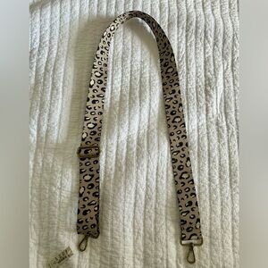 Madewell animal print bag strap- NWT